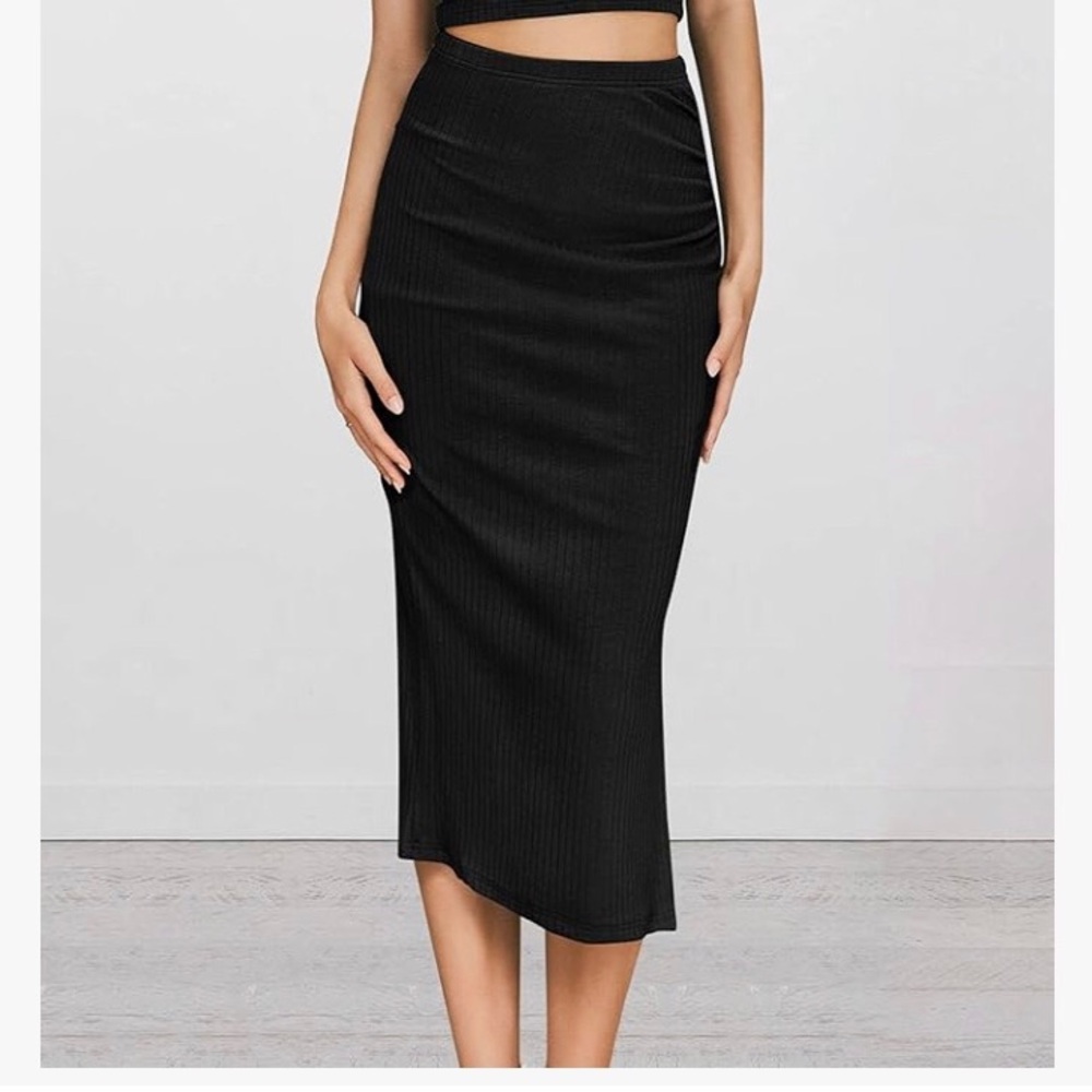 PrettyGarden NWOT Black Pencil Midi Skirt, Size Large